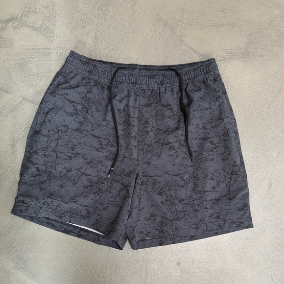 Chubbies Men's Lined Printed Pattern Gray Swim Trunks - {Small} - Picture 1 of 5